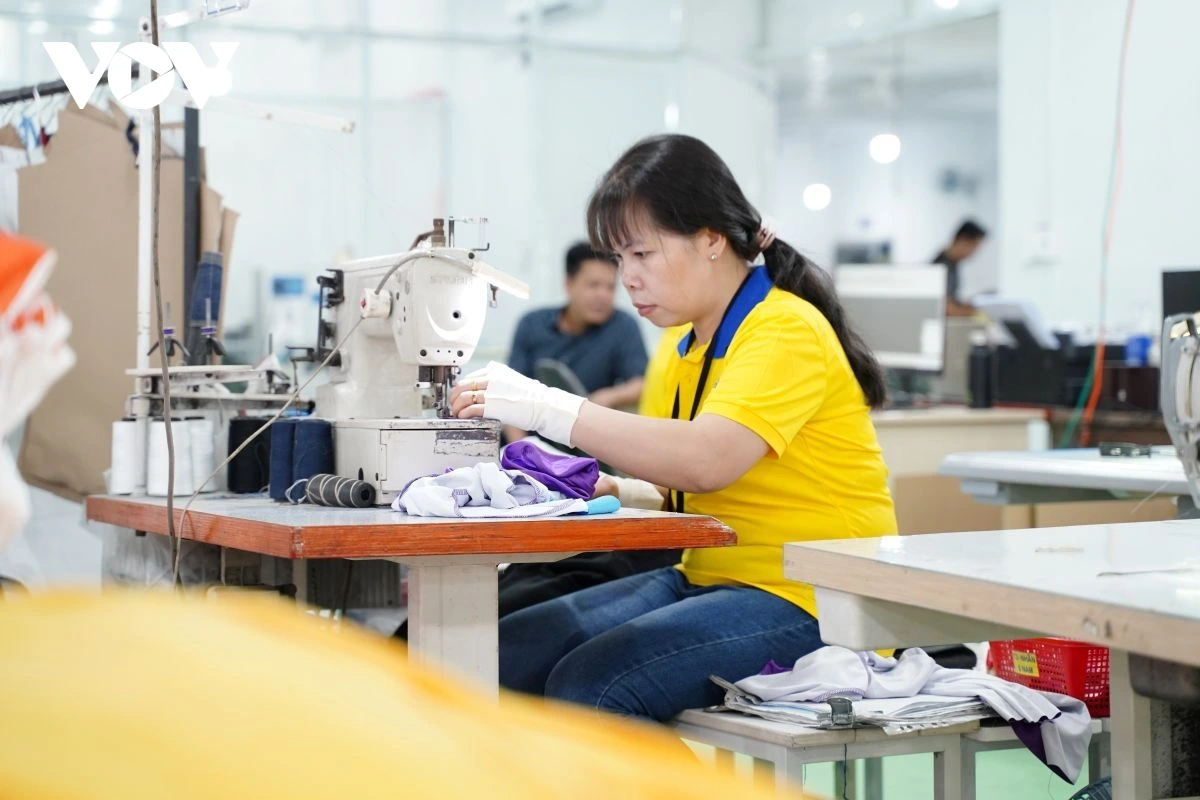 Dệt may, công nghệ cao TP.HCM tăng tốc sản xuất ngay từ mùng 8 Tết